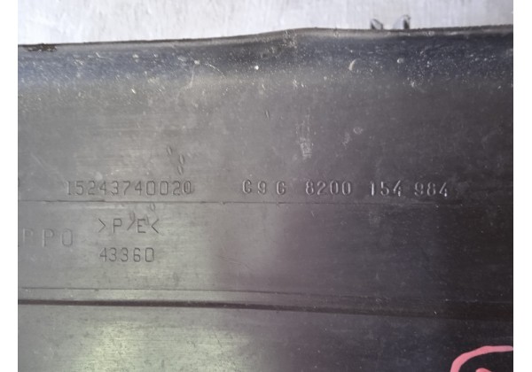 Дефлектор радіатора лівий Renault Megane II, 8200154984